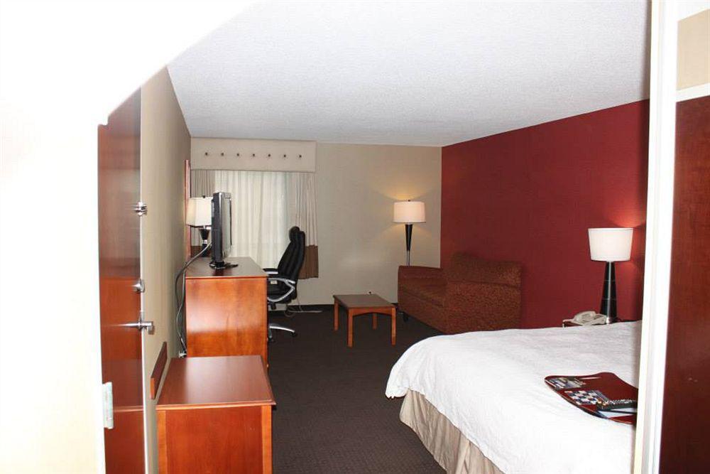 Hampton Inn Columbus-International Airport Gahanna Esterno foto